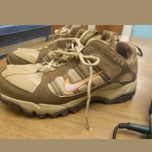 $99 Nike ACG all-trac Trail Athletic  Shoes 7.5